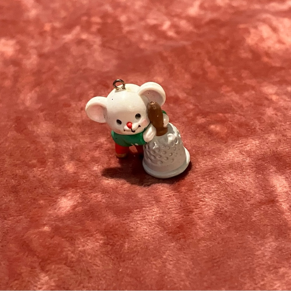 Avon Merry Little Christmas Miniature Jingles Mouse Ornament